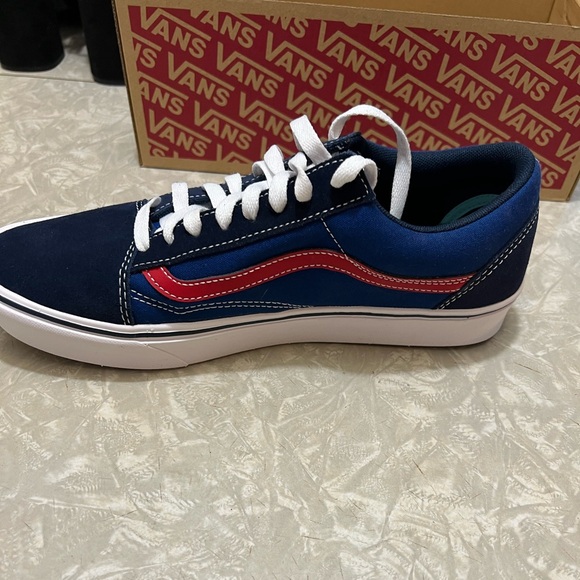 New In Box Vans - Picture 6 of 10